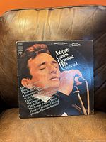 Front cover of Johnny Cash Greatest Hits Volume 1 LP