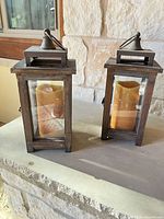 Both lanterns side by side on tabletop