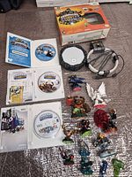 Overview of games, portals, figures and box top