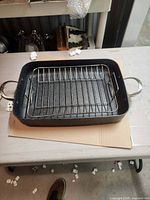 Roasting pan with rack inside, top view