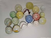 Group of 18 assorted Vacor marbles