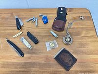 Overview of all pocket accessories on table