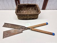 Basket and two pull saws overview