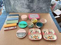 All items in lot laid out on surface