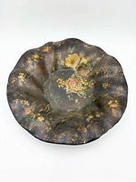 Top view showing full scalloped tray and floral design