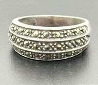 Front view of sterling silver marcasite band ring