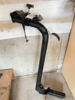 Full view of curved upright and receiver insert