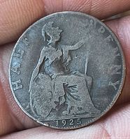 Reverse side of 1925 half penny showing Britannia and date