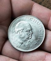 Reverse side with Churchill portrait