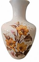 Full view of Kaiser Arlette vase front with floral design