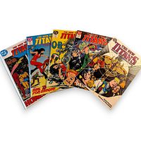 Front covers of all five New Teen Titans comics fanned out to show artwork and general condition