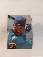 Front of 1992 Topps Stadium Club Ken Griffey Jr. Members Choice card