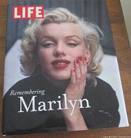 Front cover of Remembering Marilyn book
