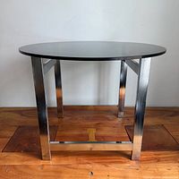 overall view of table front