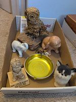 Tray showing all seven decor items