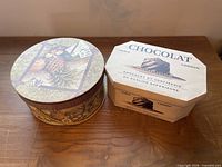 Round and octagonal hat boxes top view