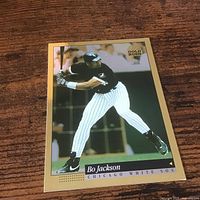 Front of the Bo Jackson Gold Rush card