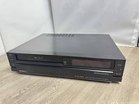 Front and top view of Sony SLV-555UC VCR