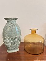 Both vases front view