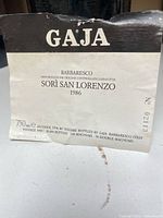 front label showing wine details