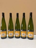 Front view of five Cave de Hunawihr Gewurztraminer Réserve 2021 bottles