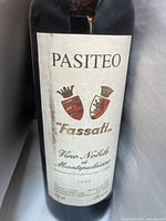 Front label of a bottle showing brand, series, wine type, vintage 2000, volume 750ml, ABV 13.5%.