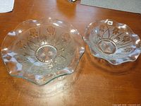 Both bowls side-by-side showing size difference and pattern