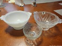 Overview of the three glass bowls together