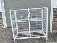 front view showing overall structure, shelves and tag