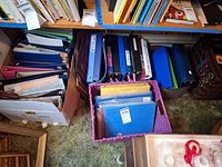 Overview of binders and folders in containers