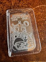 Obverse view showing lunar module design and text