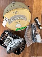 Roomba Discovery robot vacuum, charging dock, accessories overview