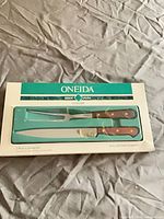 Boxed Oneida Edge Plus carving set front view