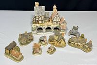 Full set showing Arches Thrice and eight cottages