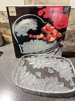 heart-shaped platter retail box with rose motif