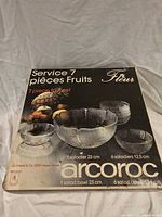 Box top showing Arcoroc Fleur 7-piece glass fruit set