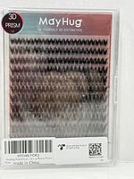 Front view of sealed MayHug lash cluster tray showing black clusters and branding