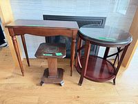 Console, round side table, pedestal stand grouped together