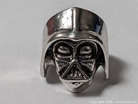 Front view of Darth Vader helmet ring