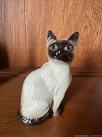 Full view of Beswick Siamese cat figurine