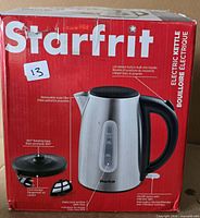 Retail box showing Starfrit electric kettle specifications