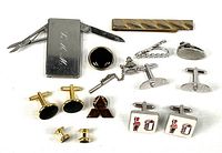 All accessories laid out