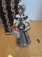 Full view of figurine front