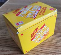Yellow Score 1990 Rookie & Traded card set box