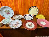 Group view showing all plates and pitchers