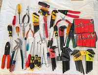 Full layout of all hand tools on sheet