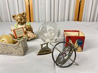 overview of all six items in lot