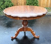 Full view of table top and legs