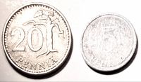 Obverse 20 Pennia and reverse 5 Pennia side by side