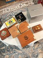 Overview of all boxes on table